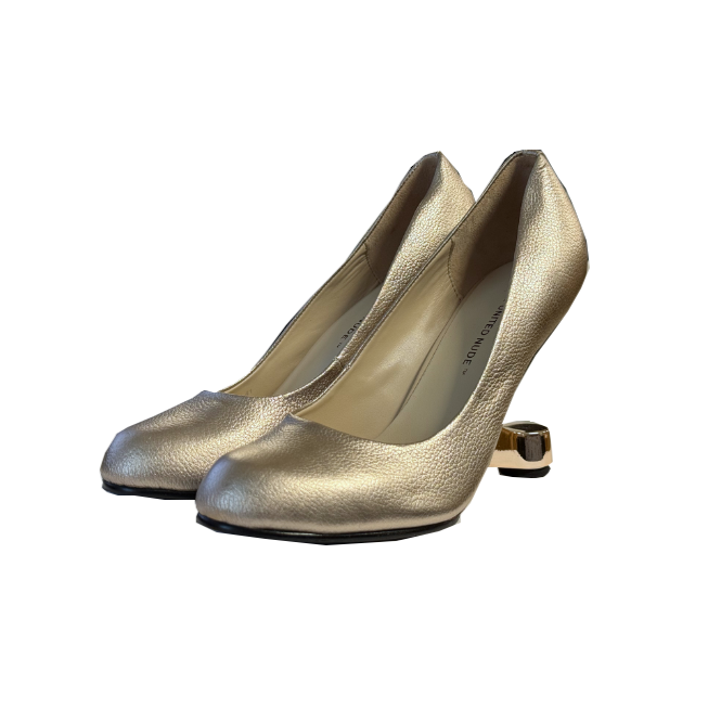 UN Eamz Pump Champagne Metallic Leather