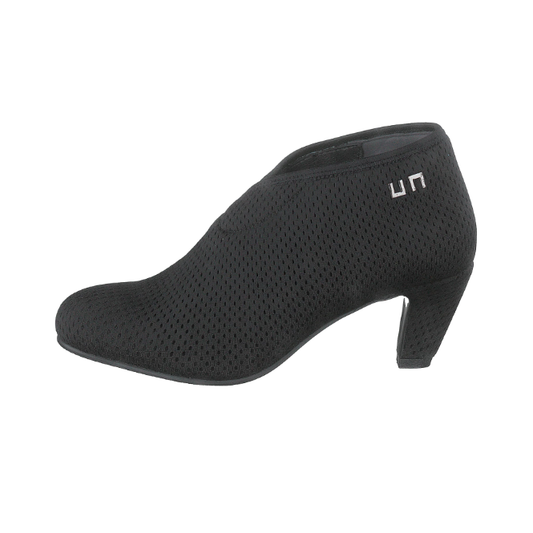 UN Fold Mid Black Mesh